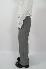 Pantalone Akito