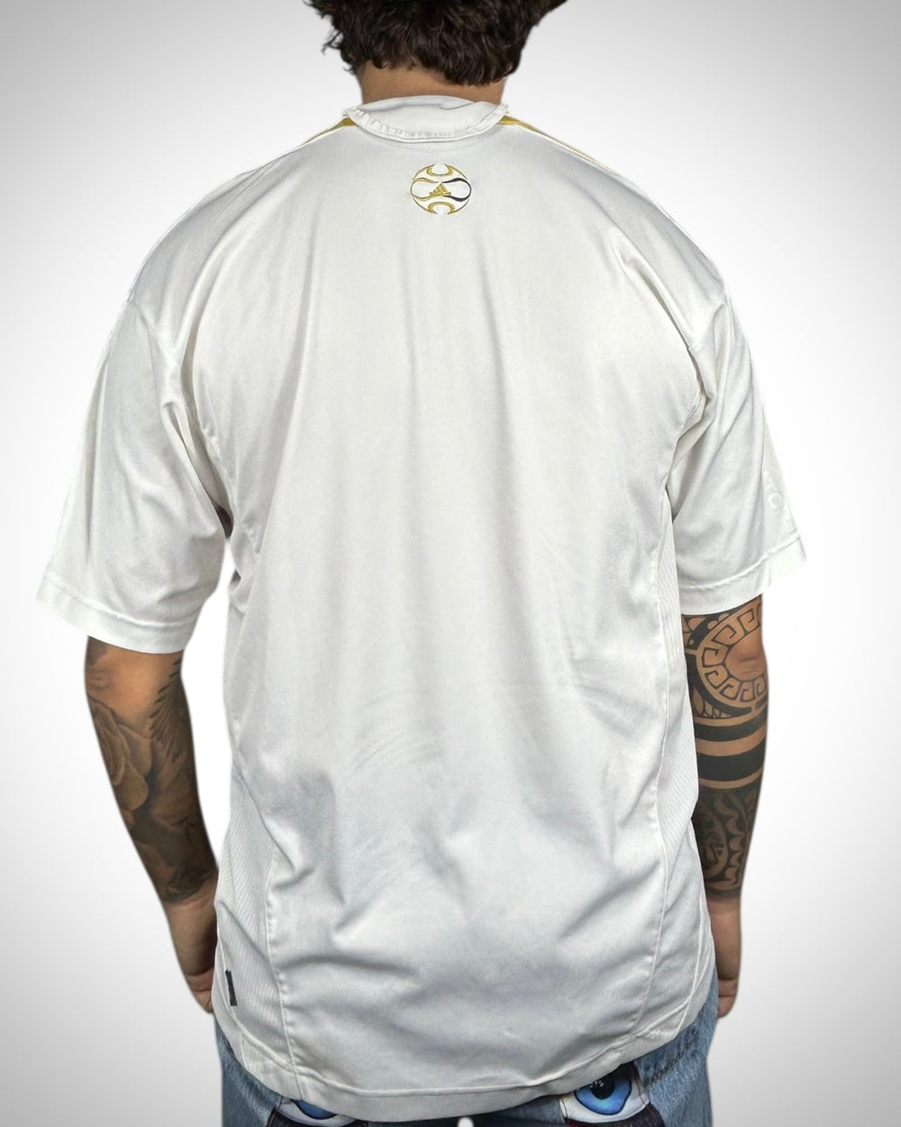 Maglia Adidas vintage bianca dettagli oro 2000s