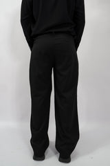 Pantalone Akito