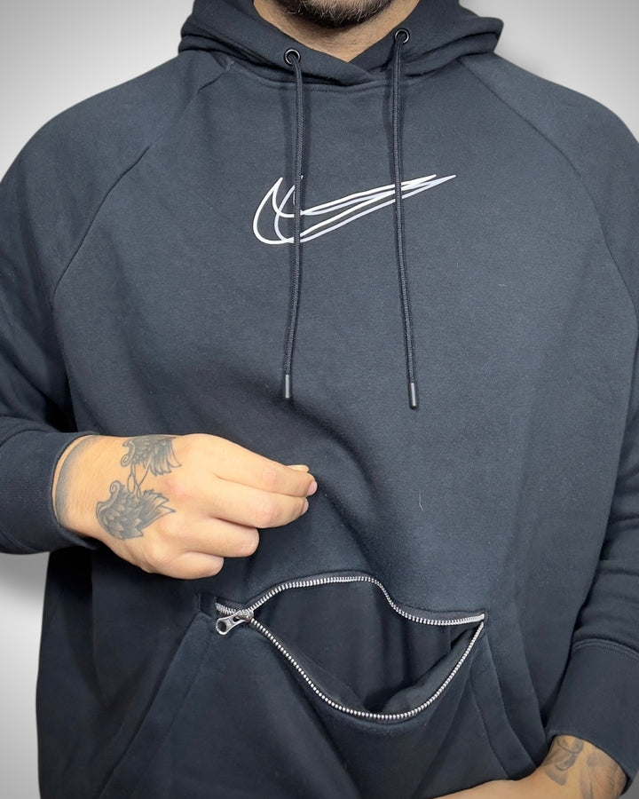 Nike Hoodie Nero con Zip Frontale e Swoosh Speed Logo