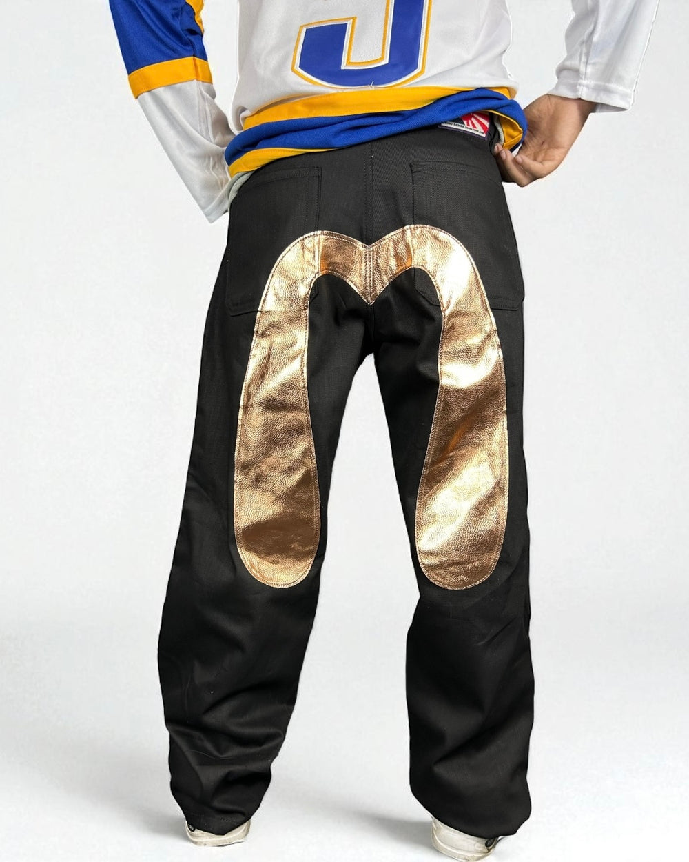 Jeans Reworked Evisu Black Denim Baggy con Gabbiano Gold