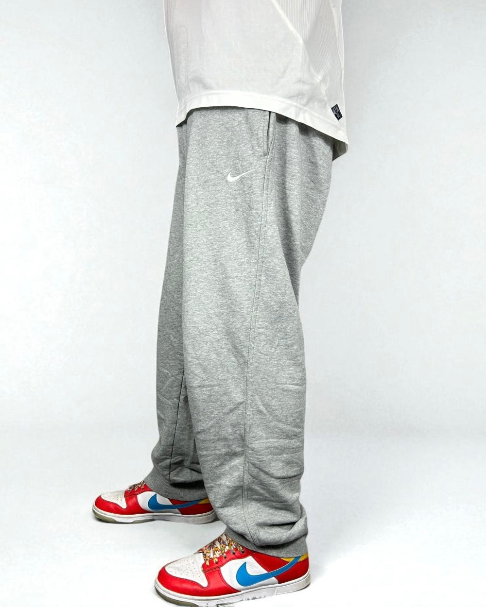 Vintage Nike Sweatpants Grey 2000s — Minimal Swoosh