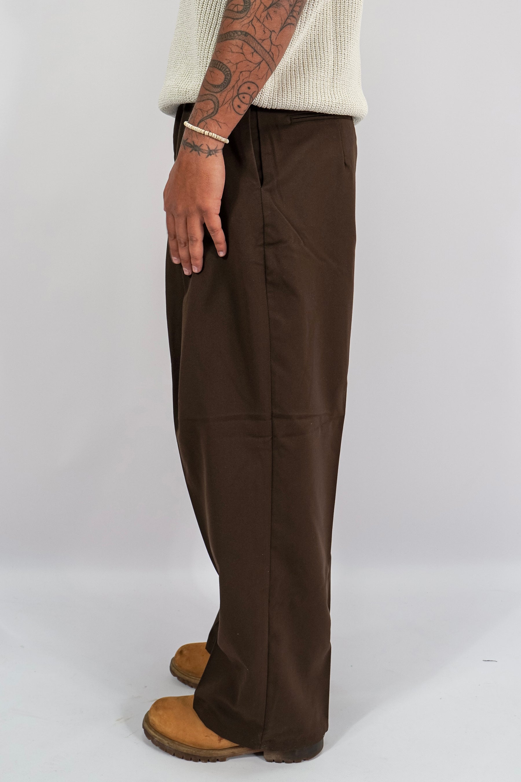 Pantalone Issei