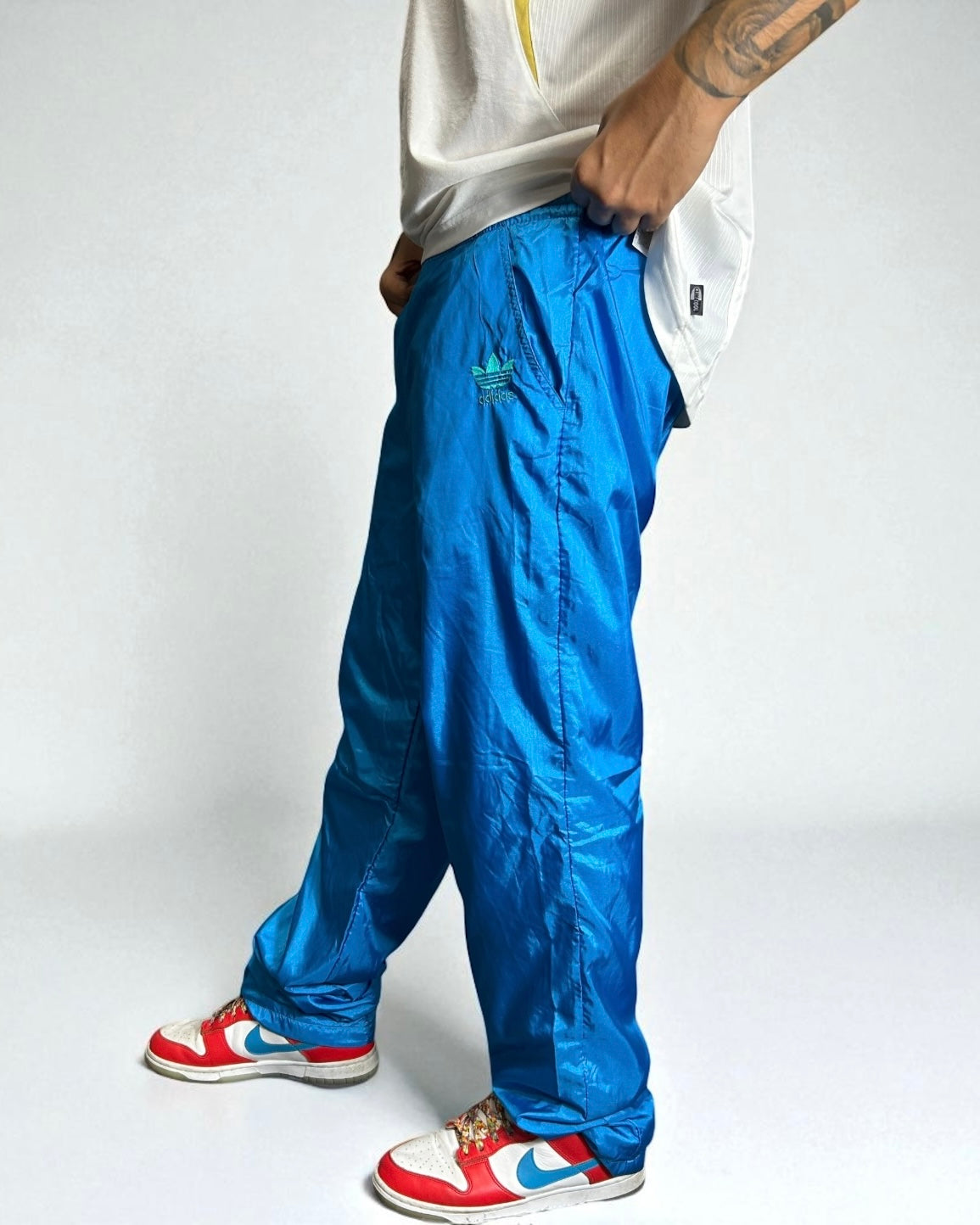 Vintage Adidas Track Pants Azzurre 90s — Classic Trefoil