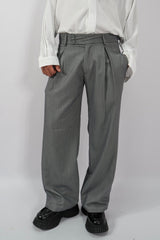 Pantalone Akito