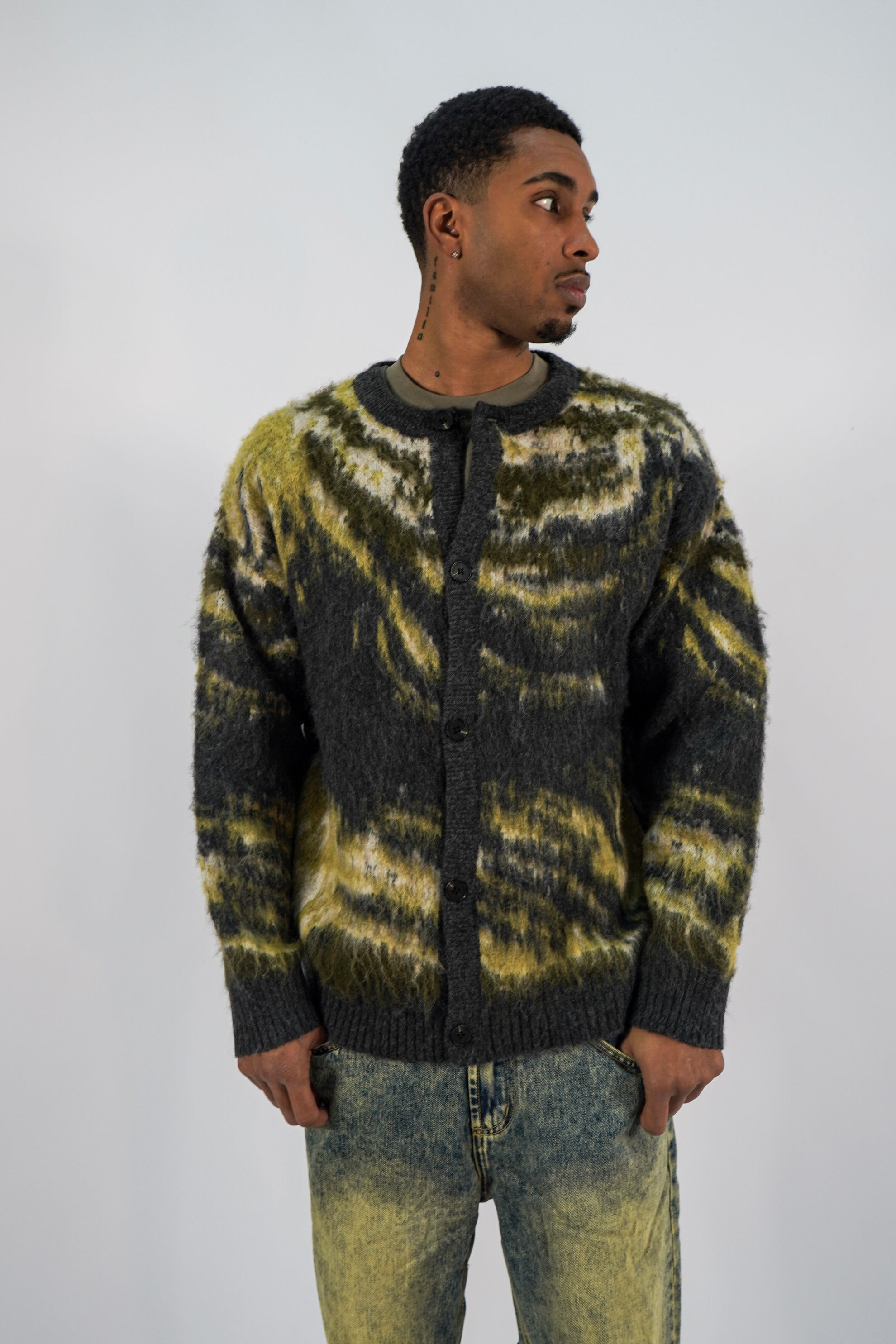 Cardigan Moss Static