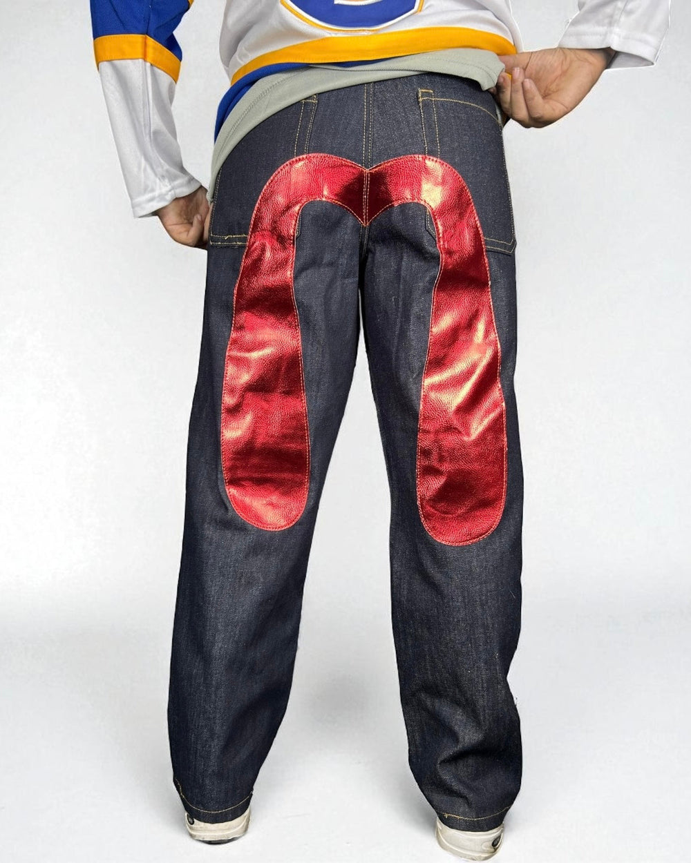 Jeans Reworked Evisu Denim Baggy con Gabbiano in Pelle Rosso Lucido