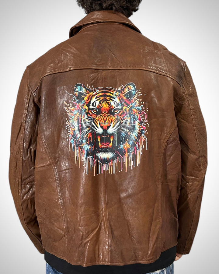 Giubbotto vintage in vera pelle marrone Daniel Crémieux con patch tigre posteriore