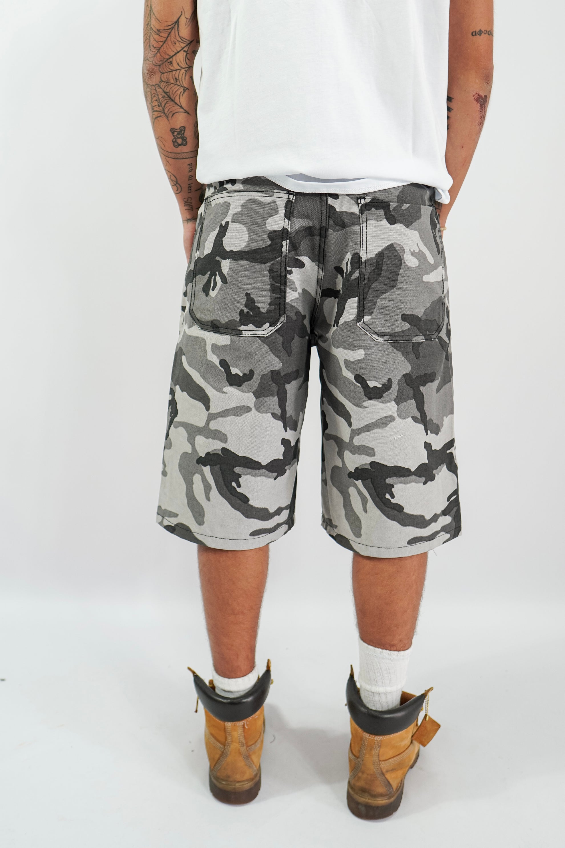 Bermuda Camouflage Gray