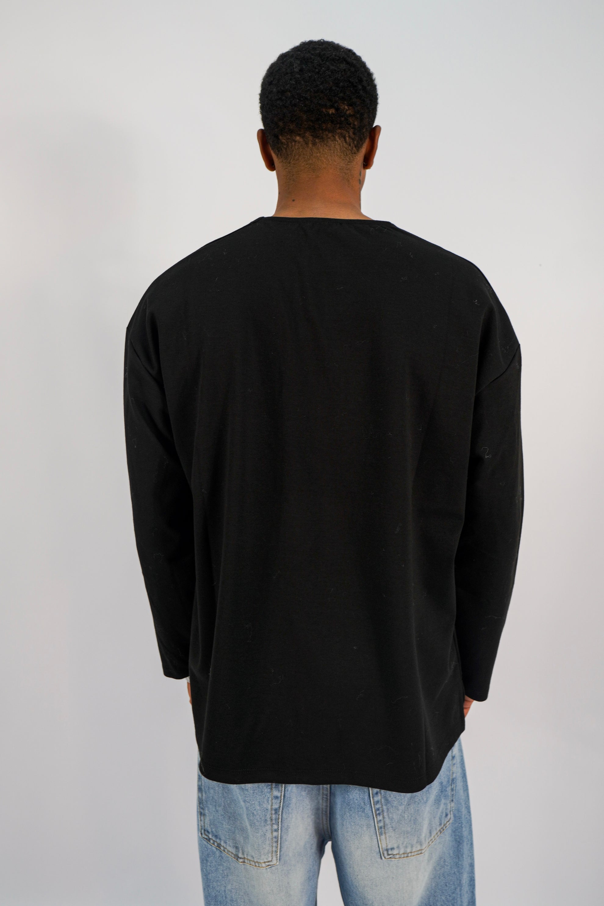 Maglia Essential Scollo a V 2 varianti colore