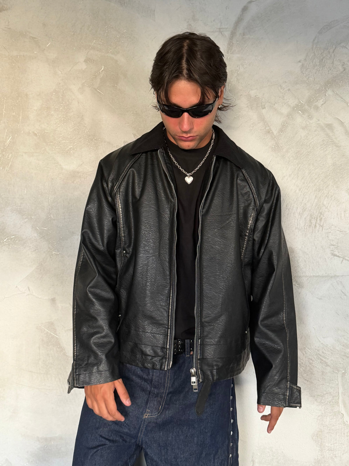 JACKET AVENUE
